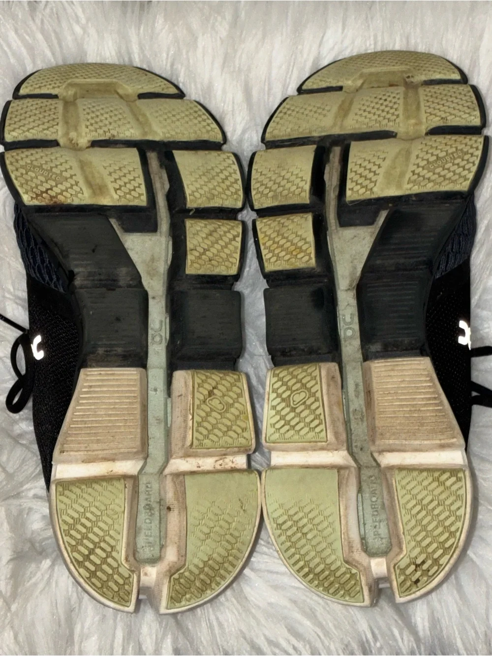 On Running Cloudflyer Black/Grey and mint green women's running shoe Az 7.5